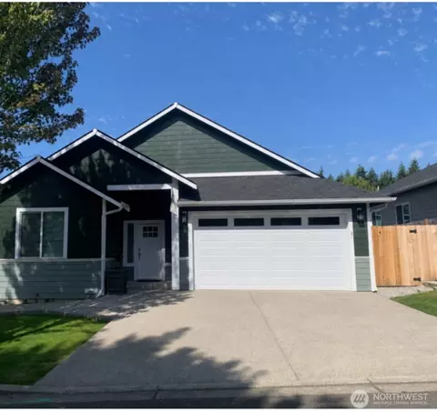 215 Fenway Dr, Chehalis, WA 98532