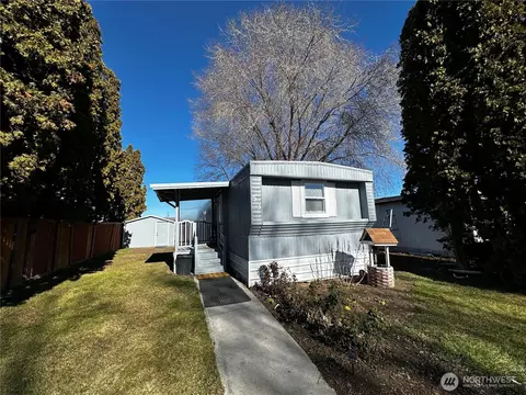 3131 W Wapato Dr #53, Moses Lake, WA 98837