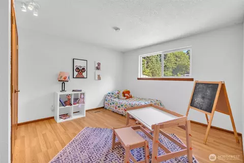 Bedroom - 1133 E Hemlock St, Kent, WA 98030 photo 6 of 7