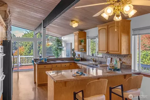 Kitchen - 1133 E Hemlock St, Kent, WA 98030 photo 1 of 6