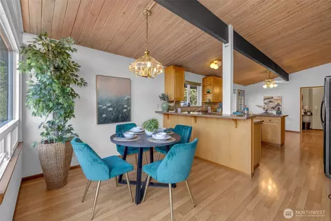Dining - 1133 E Hemlock St, Kent, WA 98030 photo 1 of 2