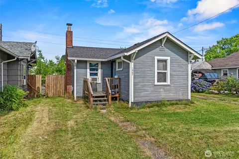 1307 S Sixth Ave, Kelso, WA 98626