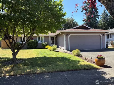 4709 Stikes Dr SE, Lacey, WA 98503