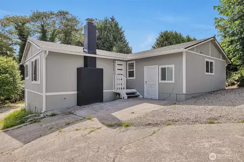 6325 S Eddy Ct, Seattle, WA 98118