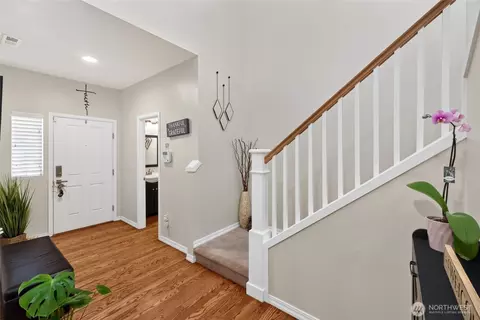 Entry Way - 20109 19th Ave E, Spanaway, WA 98387 photo 3 of 6
