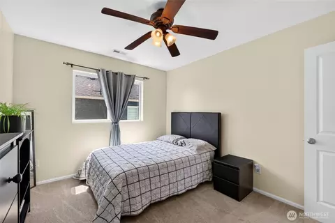 Bedroom - 20109 19th Ave E, Spanaway, WA 98387 photo 4 of 5