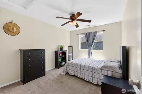 Bedroom - 20109 19th Ave E, Spanaway, WA 98387 photo 3 of 5