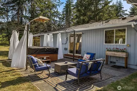 Exterior - 3917 240th St E, Spanaway, WA 98387 photo 3 of 21