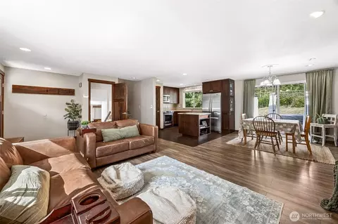 Living - 3917 240th St E, Spanaway, WA 98387 photo 3 of 3