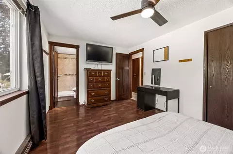 Bedroom - 3917 240th St E, Spanaway, WA 98387 photo 4 of 6