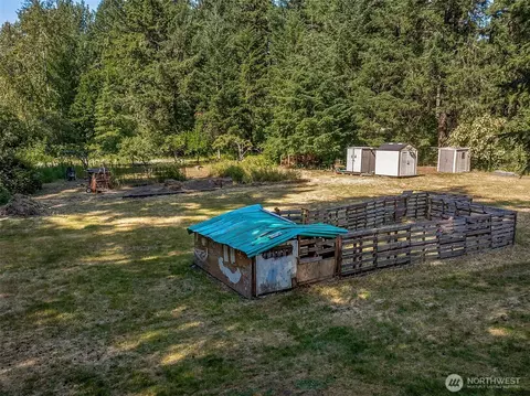 Exterior - 3917 240th St E, Spanaway, WA 98387 photo 13 of 21