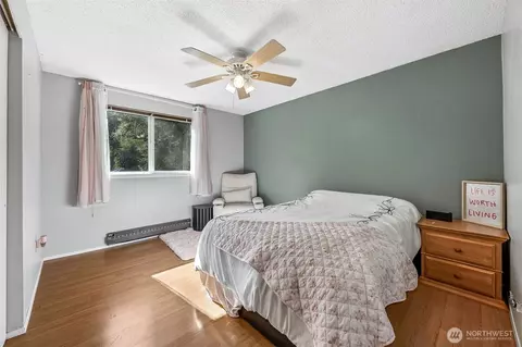 Bedroom - 3917 240th St E, Spanaway, WA 98387 photo 5 of 6