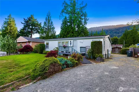 455 Fir Ln, Sedro Woolley, WA 98284