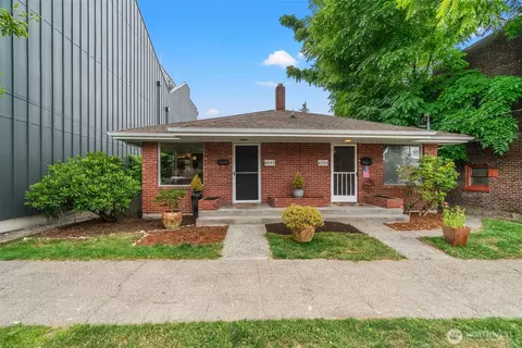 6553 Greenwood Ave N, Seattle, WA 98103