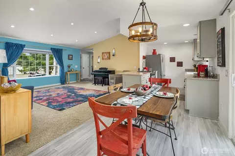 Dining - 5814 12th Ave W, Everett, WA 98203 photo 2 of 2