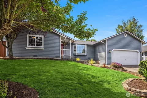 Exterior - 5814 12th Ave W, Everett, WA 98203 photo 2 of 6