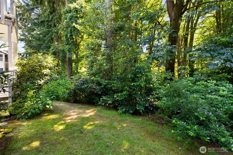 Exterior - 424 228th St SW #H101, Bothell, WA 98021 photo 8 of 13