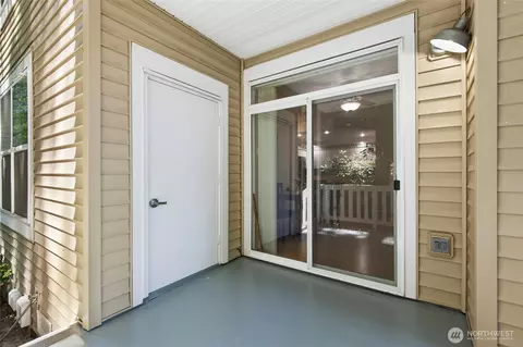 Exterior - 424 228th St SW #H101, Bothell, WA 98021 photo 4 of 13