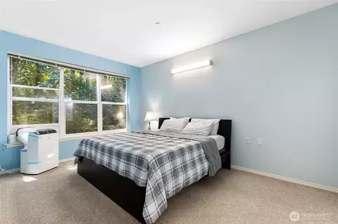 Bedroom - 424 228th St SW #H101, Bothell, WA 98021 photo 2 of 4