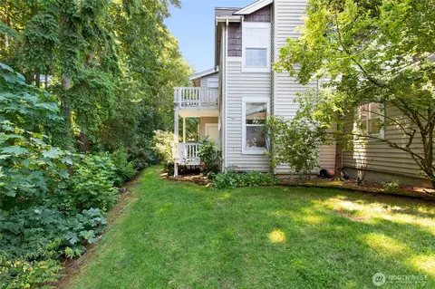 Exterior - 424 228th St SW #H101, Bothell, WA 98021 photo 11 of 13