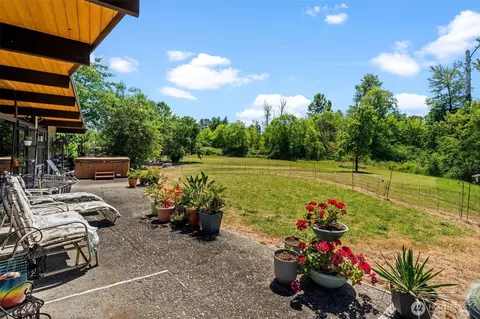 Exterior - 502 Beckett Ln SW, Orting, WA 98360 photo 3 of 8