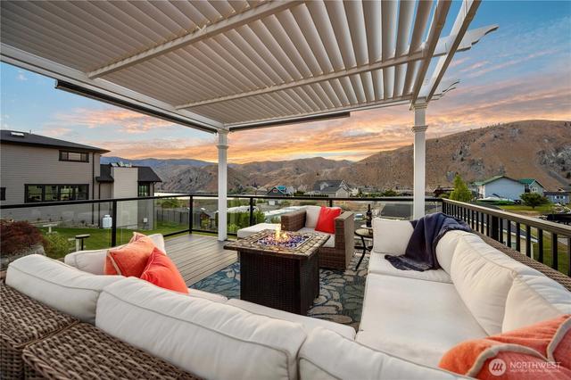501 W Entiat Dr, Orondo, WA 98843