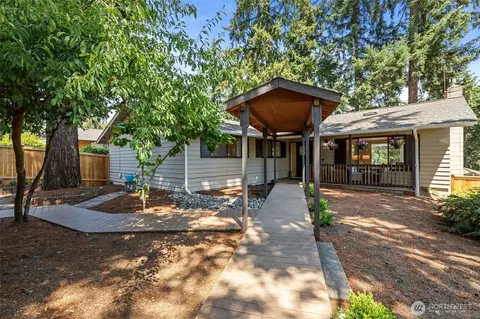 15442 SE 22nd Pl, Bellevue, WA 98007