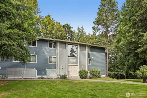 4629 W Lake Sammamish Pkwy SE #H206, Issaquah, WA 98027