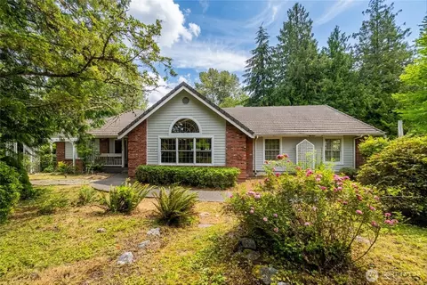 200 Lilac Dr, Mount Vernon, WA 98273