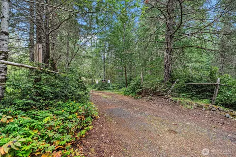 80 NE Smithy Forge Ln, Belfair, WA 98528 photo 3