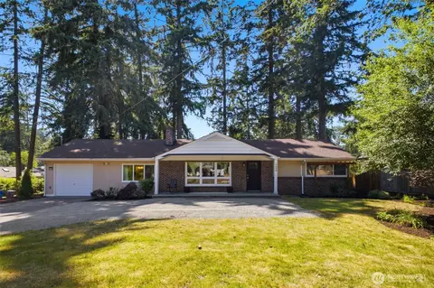 9808 Hipkins Rd SW, Lakewood, WA 98498