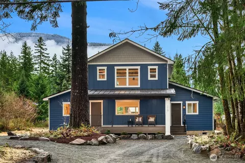 110 Mountain View Dr, Packwood, WA 98361
