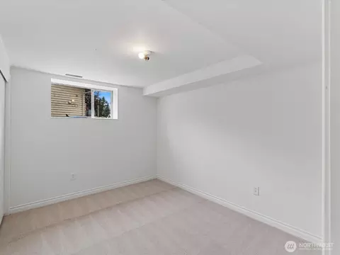 Bedroom - 3303 Wave Dr, Everett, WA 98203 photo 4 of 4