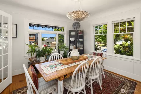 Dining - 428 3rd Ave N, Edmonds, WA 98020 photo 2 of 4