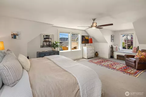 Bedroom - 428 3rd Ave N, Edmonds, WA 98020 photo 2 of 3