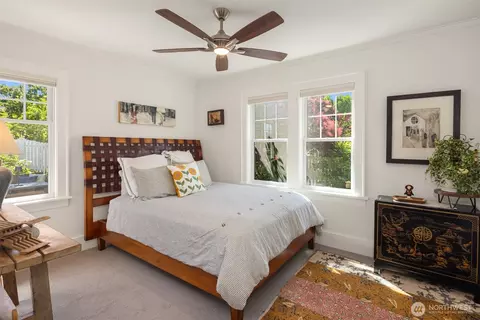 Bedroom - 428 3rd Ave N, Edmonds, WA 98020 photo 1 of 3