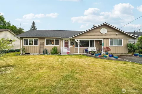 708 5th Ave SE, Puyallup, WA 98372