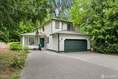 2 Western Ln, Bellingham, WA 98229