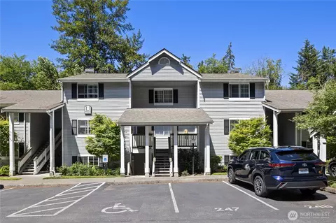 23301 Cedar Way #U102, Mountlake Terrace, WA 98043