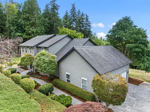 2606 NE Lillehammer Ln, Poulsbo, WA 98370