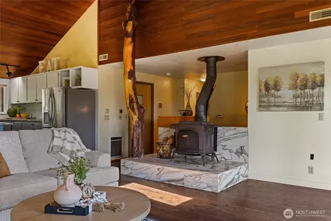 7211 E Grapeview Loop, Allyn, WA 98524 photo 8