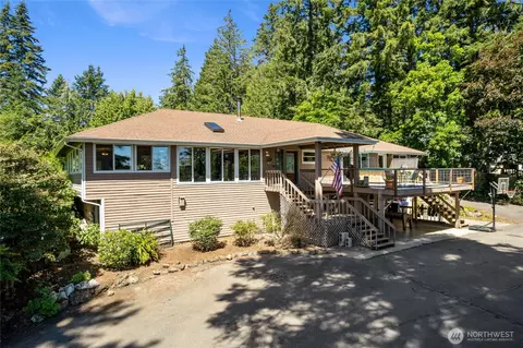 7211 E Grapeview Loop, Allyn, WA 98524 photo 1