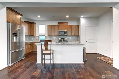 Kitchen - 4523 Riverfront Blvd, Everett, WA 98203 photo 2 of 3