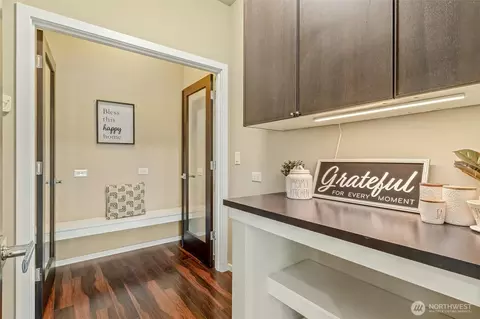 Entry Way - 17021 38th Ave SE, Bothell, WA 98012 photo 3 of 4
