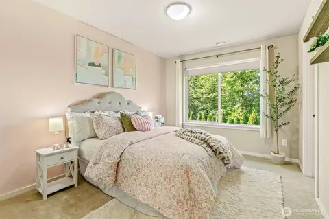 Bedroom - 17021 38th Ave SE, Bothell, WA 98012 photo 4 of 5