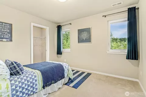 Bedroom - 17021 38th Ave SE, Bothell, WA 98012 photo 5 of 5