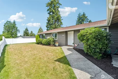 1220 SW 162nd St, Burien, WA 98166