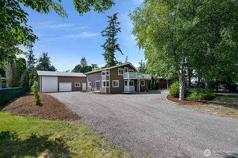 8141 Comox Rd W, Blaine, WA 98230