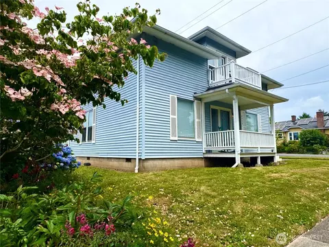2323 E St, Bellingham, WA 98225