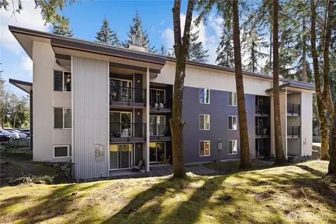 14515 NE 32nd St #H104, Bellevue, WA 98007
